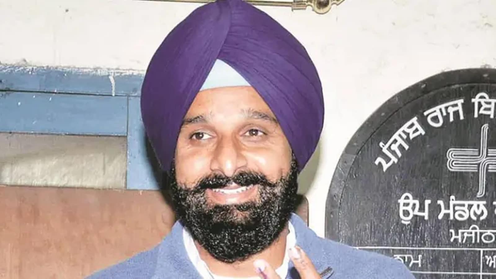 Punjab police summons Akali leader Majithia in drugs case